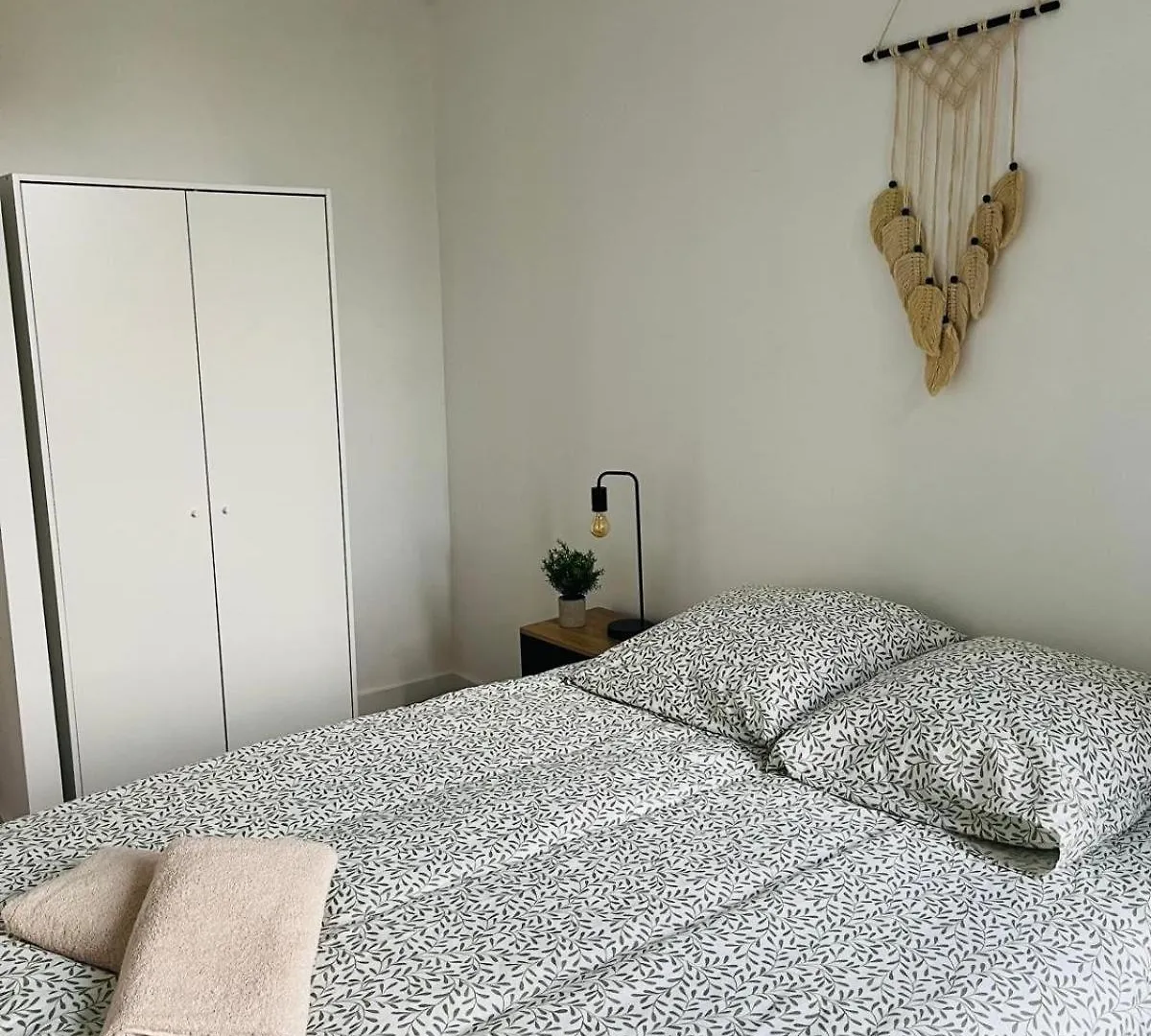 Appartement L'Atypique L 2 Chambres L Clim Castres  Frankrijk